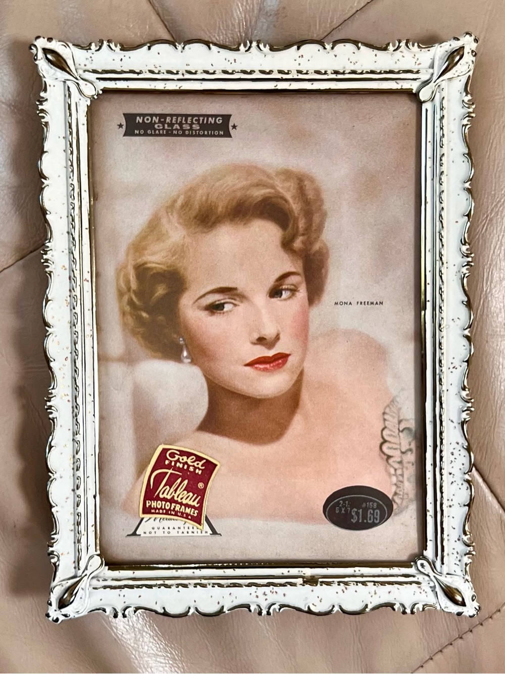 METALCRAFT Tableau Vintage 1950s Ornate Gold 5x7 Frame w/Original Retail Display